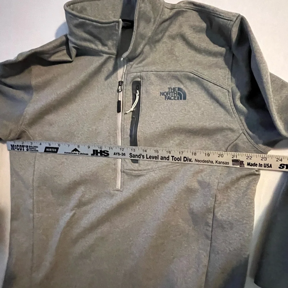The‎ North Face Gray Performance Jacket  pullover fleece quarter zip